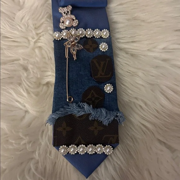 Custom Handmade Tie Necklace Elegant Blue and Gold Women's Accessory - Picture 3 of 4